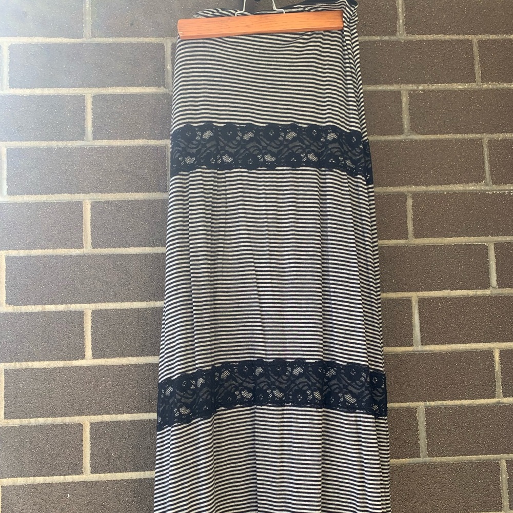 Large long skirt with lace